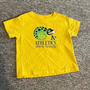 Oakland Athletics Soft as a Grape Toddler Spring Training Lizard T-Shirt Size 3